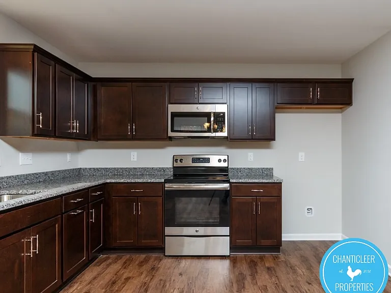 1423 Tamarino Dr — Photo 5