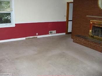 3rd image of 1123 S Woodleigh Cir