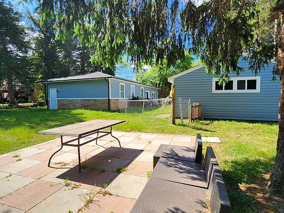 2nd image of 8012 Rugby Rd