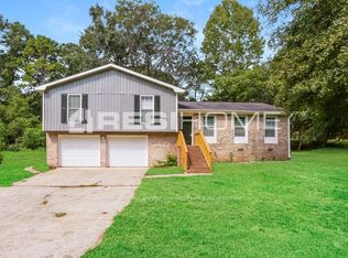 8225 Freestone Dr, Jonesboro, GA 30236