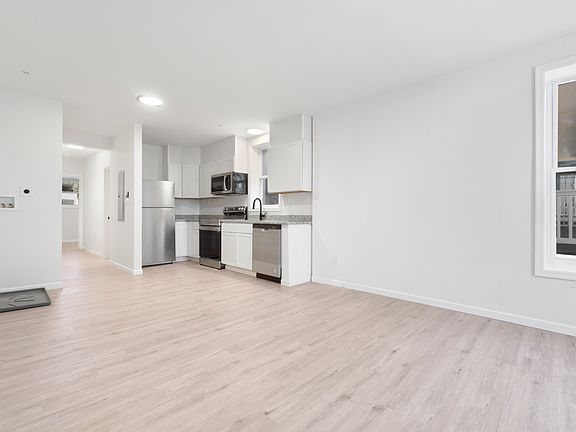 5th image of 26 S Mulberry St #1R