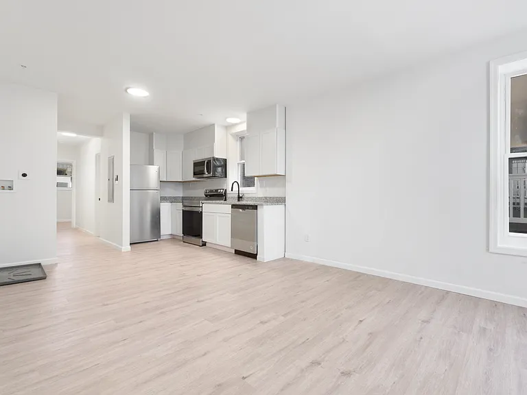 26 S Mulberry St #1R — Photo 5