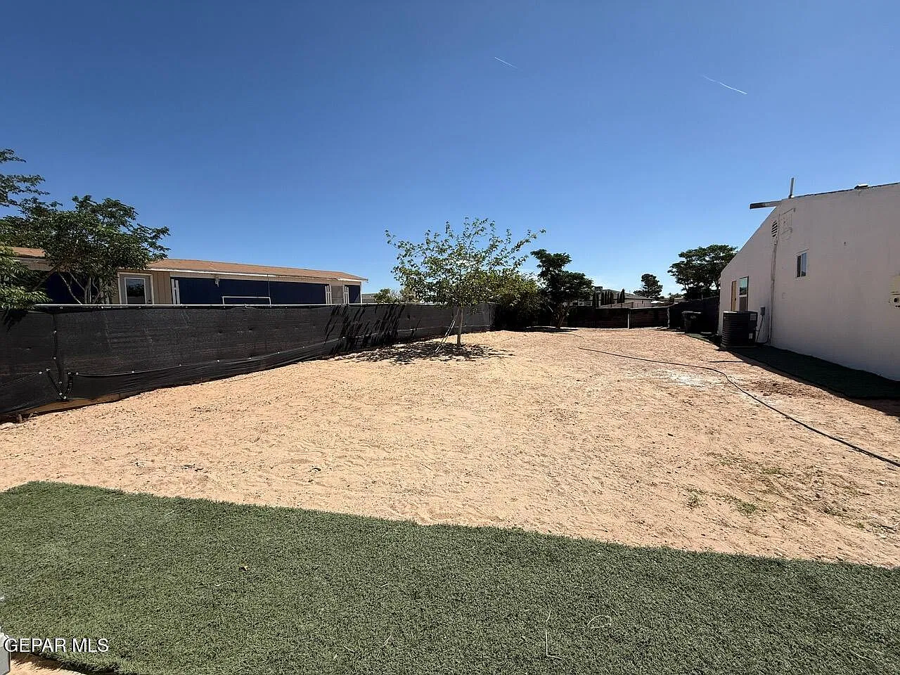 2 bed, 875 sqft, $1,100 — Photo 3