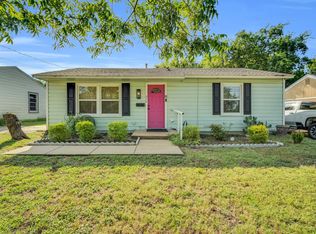 434 N Grand Ave, Waxahachie, TX 75165