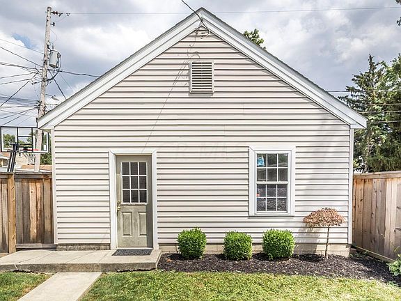 5th image of 628 Euclaire Ave