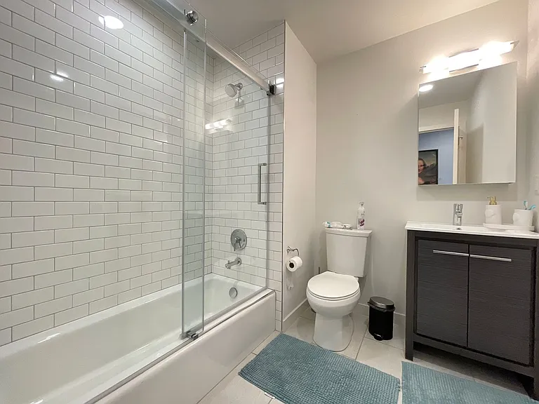 2559 Amber - Residential — Photo 23