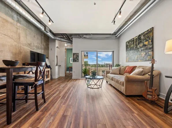 150 Bee St APT 408, Charleston, SC 29401