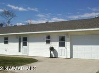 813 Minnesota Ave W, Greenbush, MN 56726
