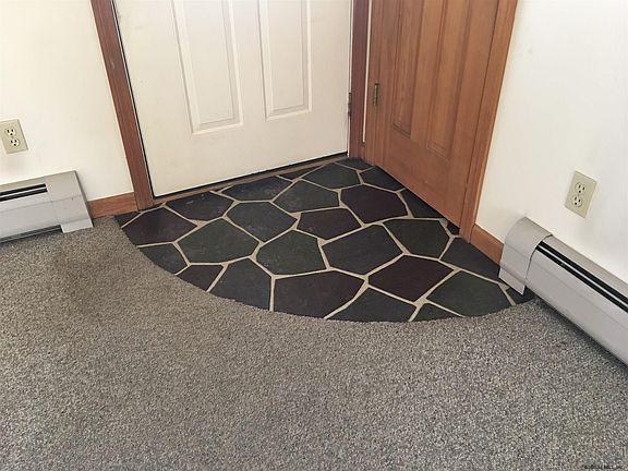 5th image of 130 Hudson St