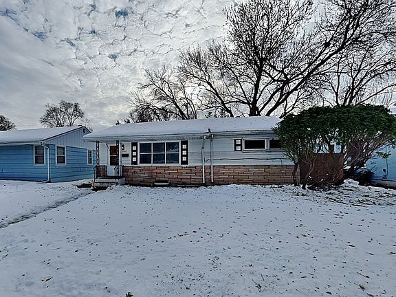 2nd image of 2092 Bush Ave E