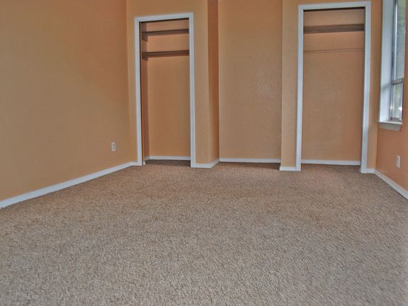 5th image of 5909 152nd St E