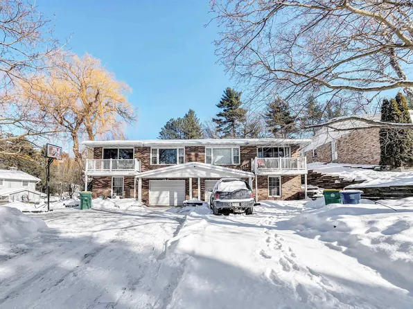 3070 Albert Dr, Green Bay, WI 54311