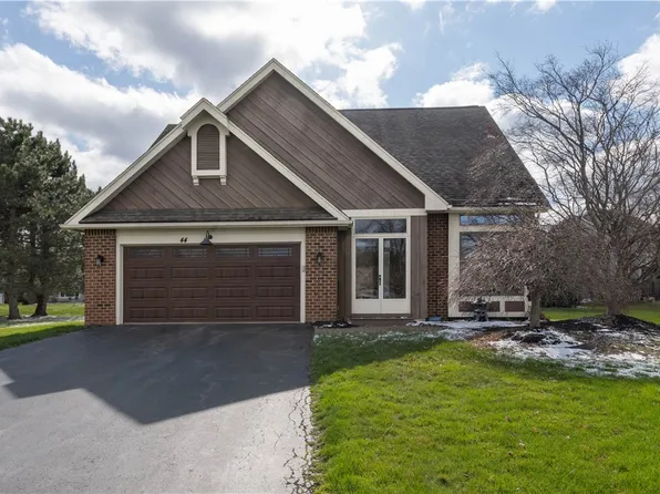 44 Wood Cutters Cir, Rochester, NY 14612