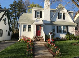77 Lindbergh Blvd, Teaneck, NJ 07666