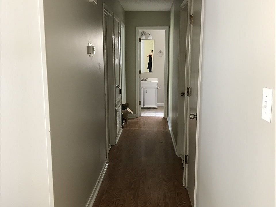 2nd image of 21 Lance Dr