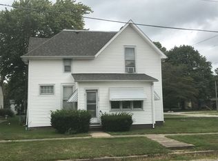 109 E South St, Fairmount, IL 61841