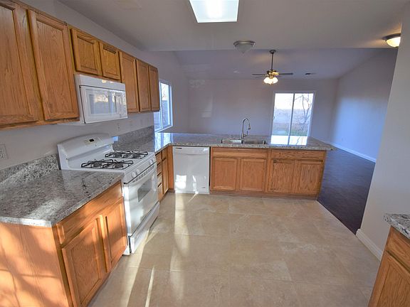 4th image of 334 N Amador St