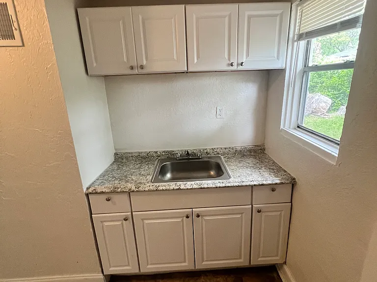 1817 Baldwin St #3 — Photo 9