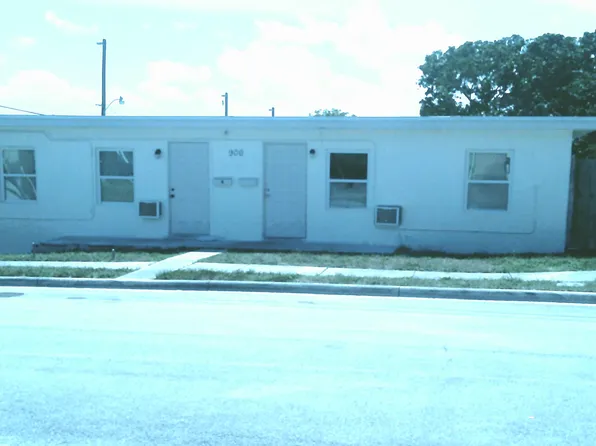 900 W 9th Street, Riviera Beach, FL 33404