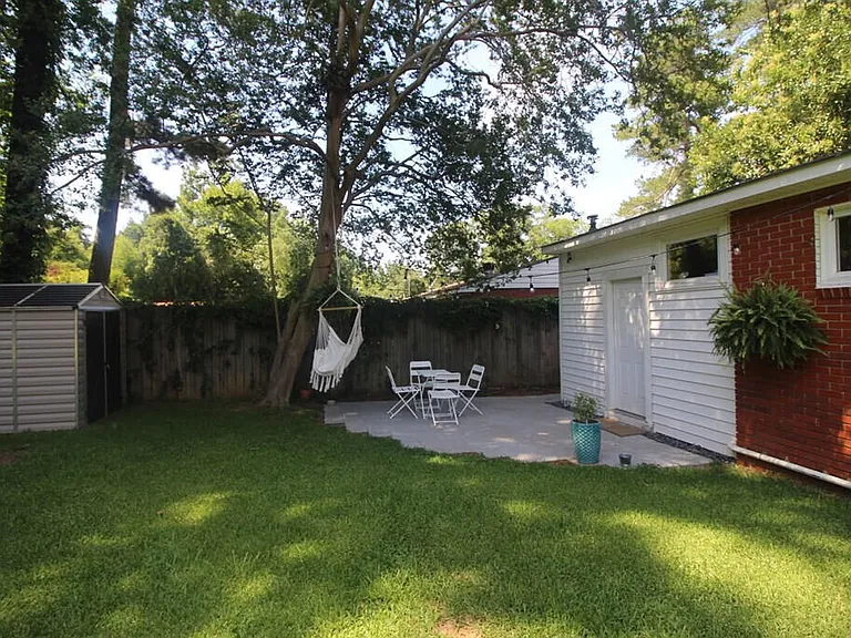 818 Ona Dr — Photo 33