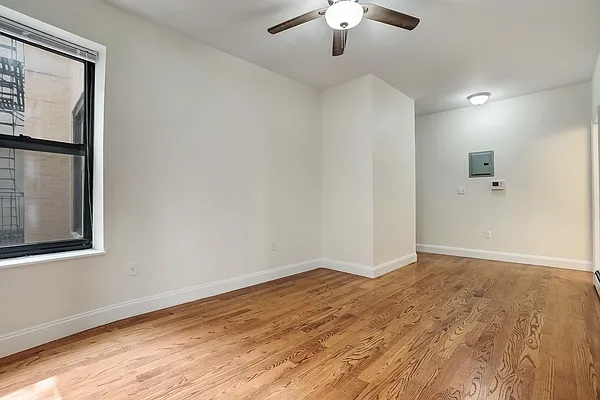 Rented by Compass | media 10