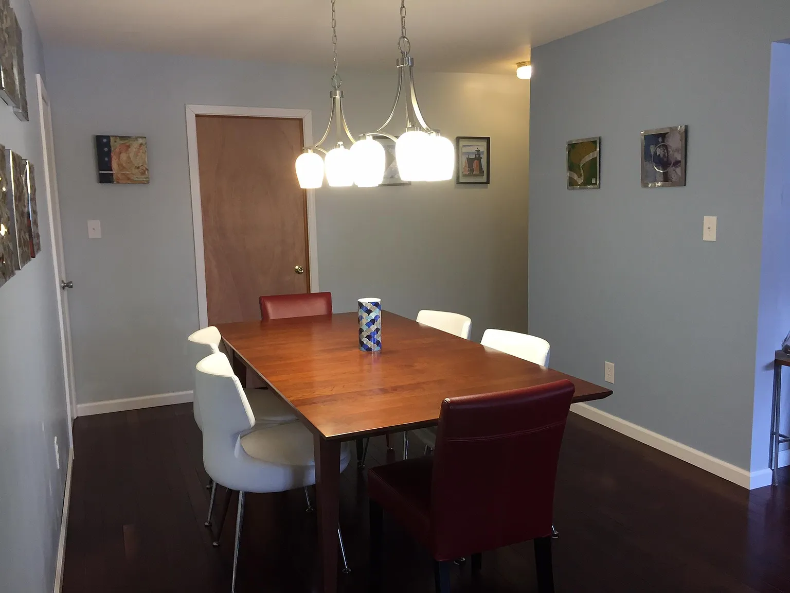 3 bed, 1256 sqft, $2,400 — Photo 3