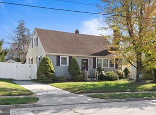 3 Joans Ln, Berlin, NJ 08009