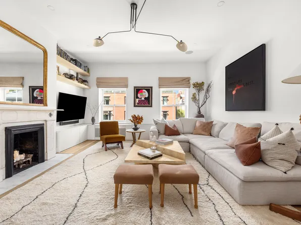 450 W 20th St #Penthouse, New York, NY 10011