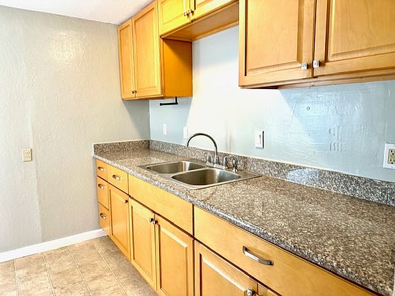 Newer kitchen with granite counter tops