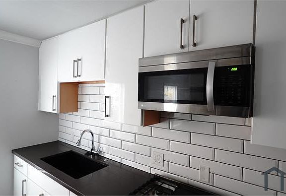 2nd image of 2912 14th Ave APT 207