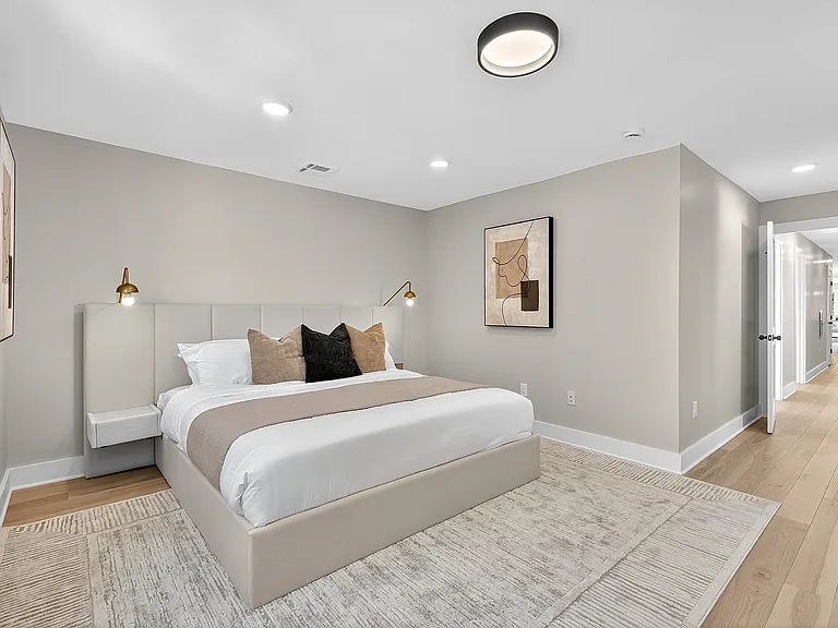 29 W 9th St #1 — Photo 5