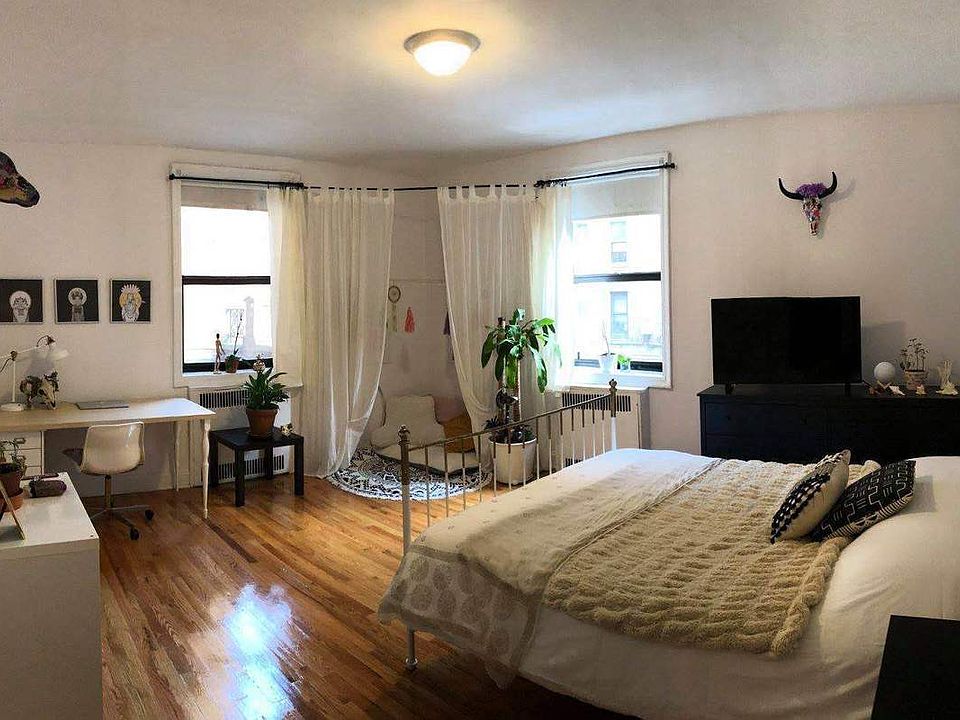 1st image of 33 Crooke Ave APT 2E