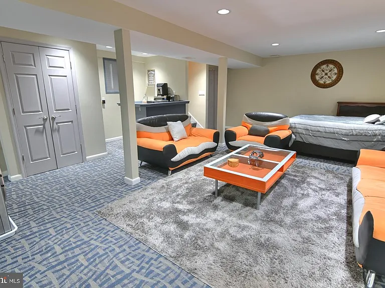 4304 Silas Hutchinson Dr — Photo 38