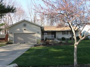 2139 Maple Rd, Stow, OH 44224