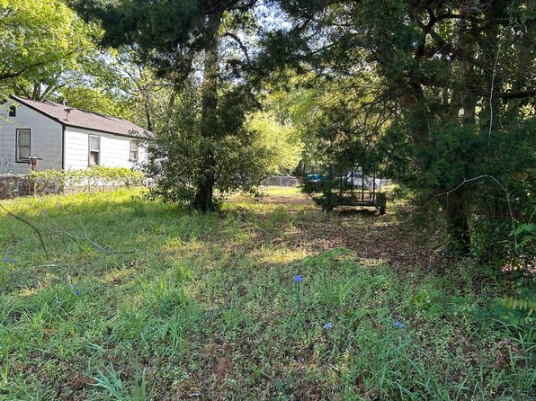 2634 Harvey Ave, North Charleston, SC 29405