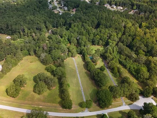 5319 Haynes Creek Dr, Loganville, GA 30052