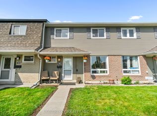 42 Village Ct, Brampton, ON L6W1A6