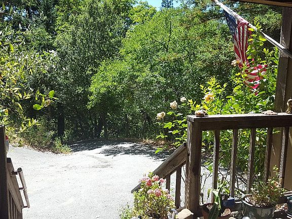 2nd image of 250 Bear Creek Cyn