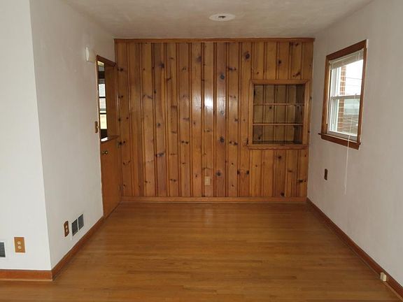 5th image of 178 Christian Ave NE