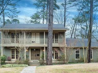 24 Huntington Rd, Little Rock, AR 72227