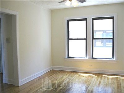 4th image of 2647 N Spaulding Ave #2651-3W
