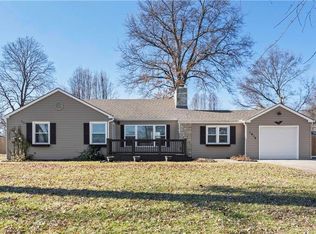1916 James Downey Rd, Independence, MO 64057