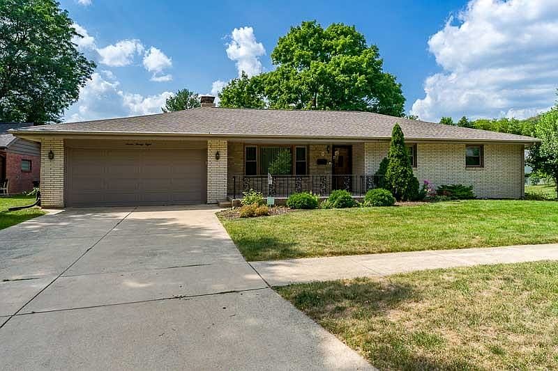 1st image of 728 Tamarack Ln