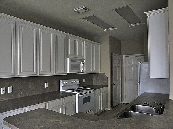 5th image of 12411 Oriole Lake Way