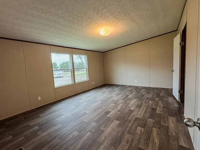 256 County Road 3101 — Photo 12