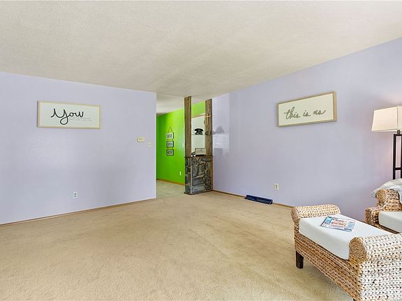 PLENTY OF SPACE FOR MULTIPLE FURNITURE PLACEMENT