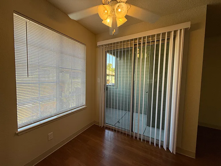 5421 El Camino Ave #20 — Photo 8