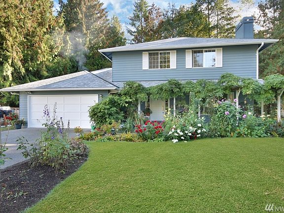 Very Well Maintained Home with New Roof, Newer Furnace/ AC+Heat Pump.
