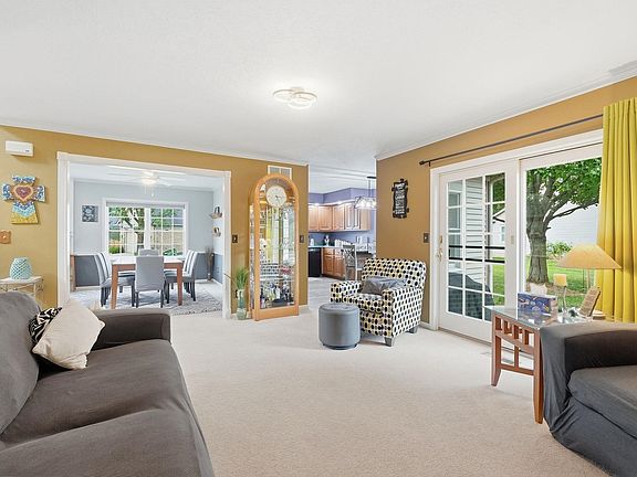 3rd image of 1902 Kentfield Way