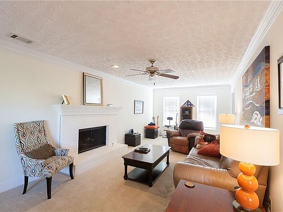 3rd image of 504 Bonnie Dr